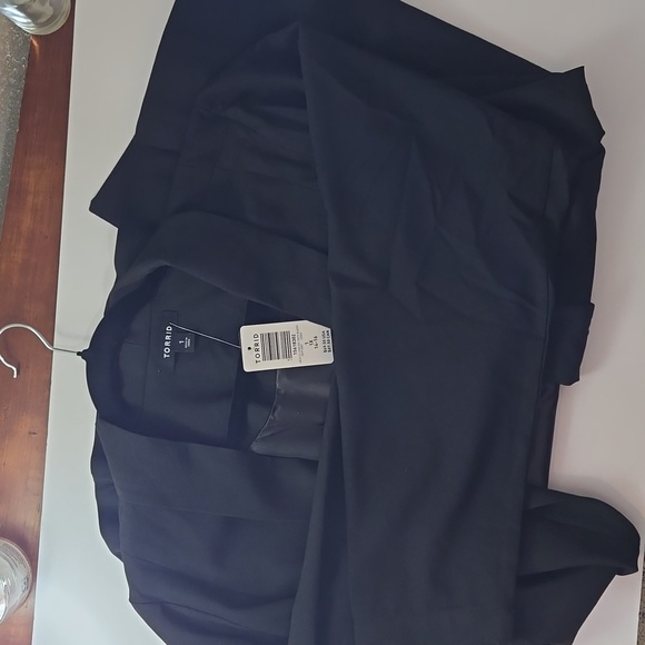 1 Preloved Torrid Size 1 (14/16) blazer - Picture 7 of 7